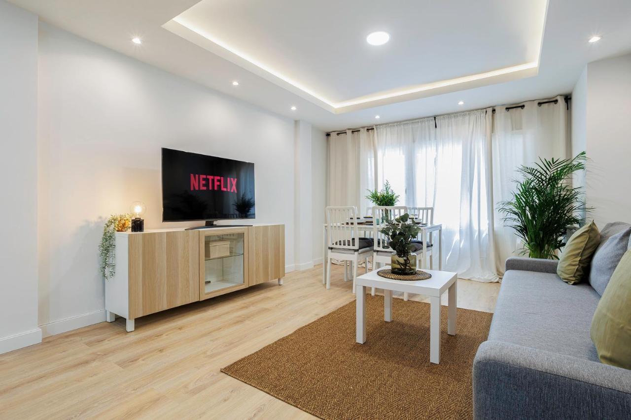 Genesis Apartment In マドリード エクステリア 写真