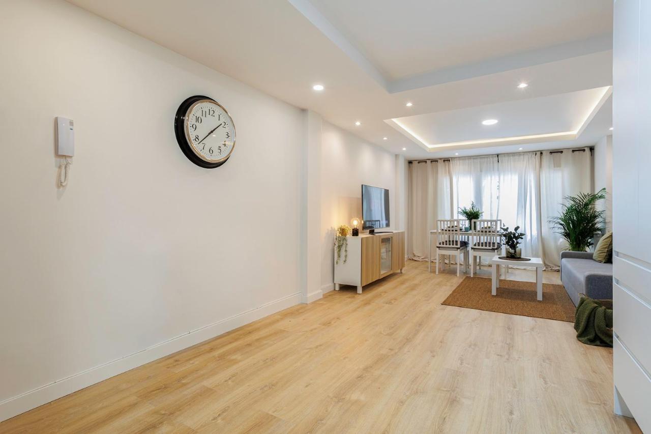 Genesis Apartment In マドリード エクステリア 写真